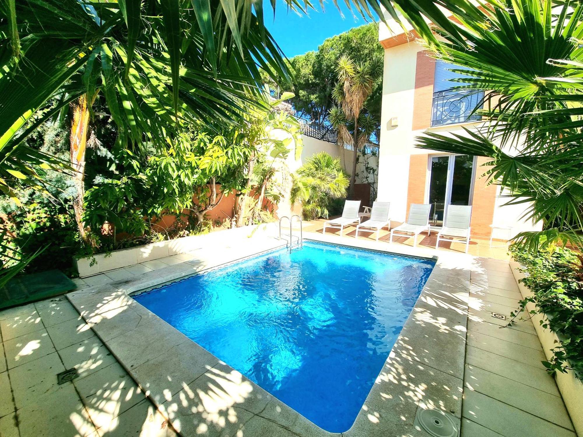 Stunning Home With Outdoor Swimmingpool, 4 Bedrooms And Wifi Benalmadena Exterior photo